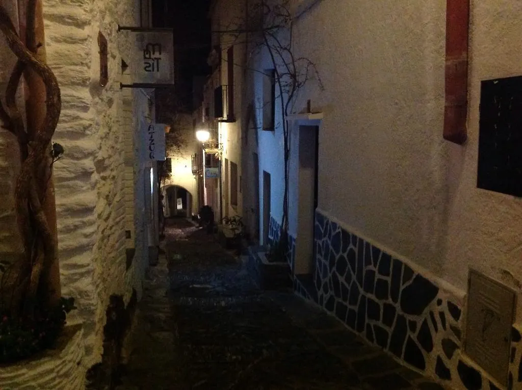 Vehi Hotel Cadaques
